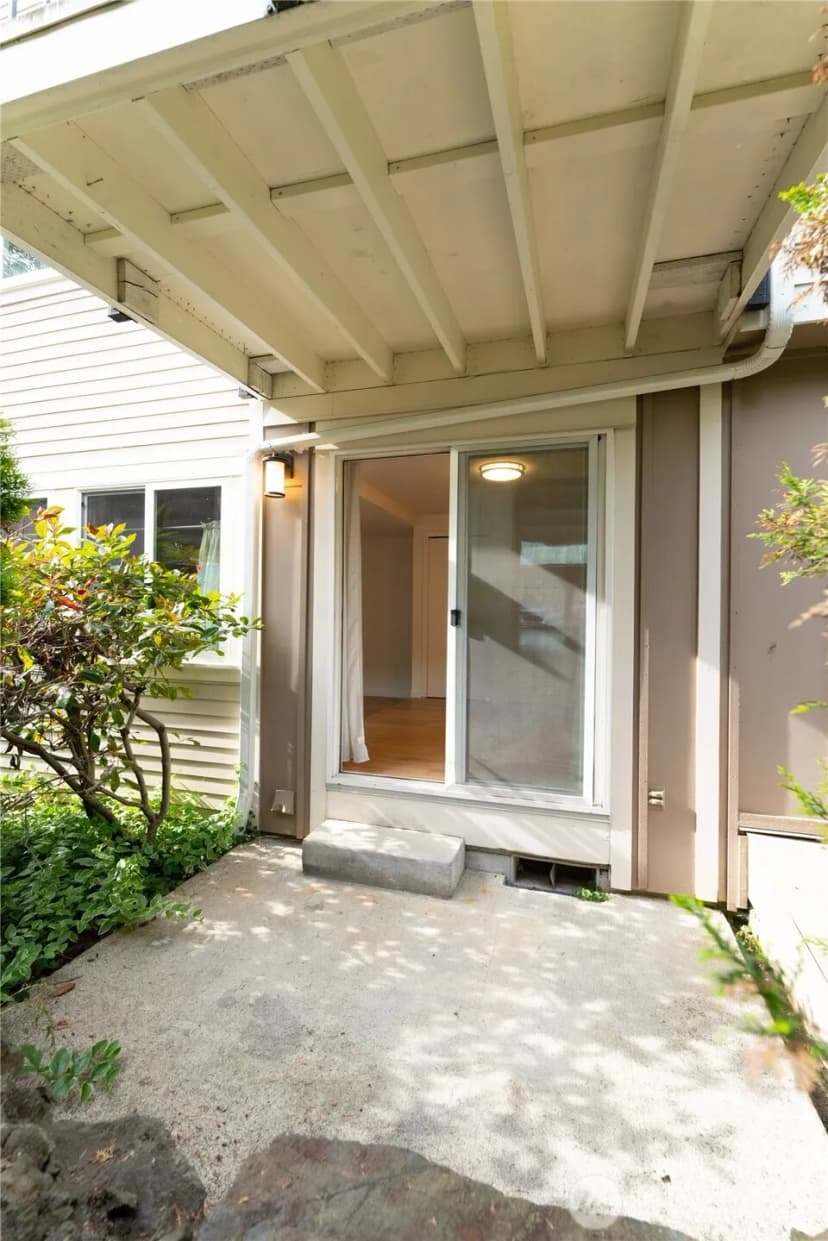Property photo for 12716 Ne 120th Street #h3, Kirkland photo 16