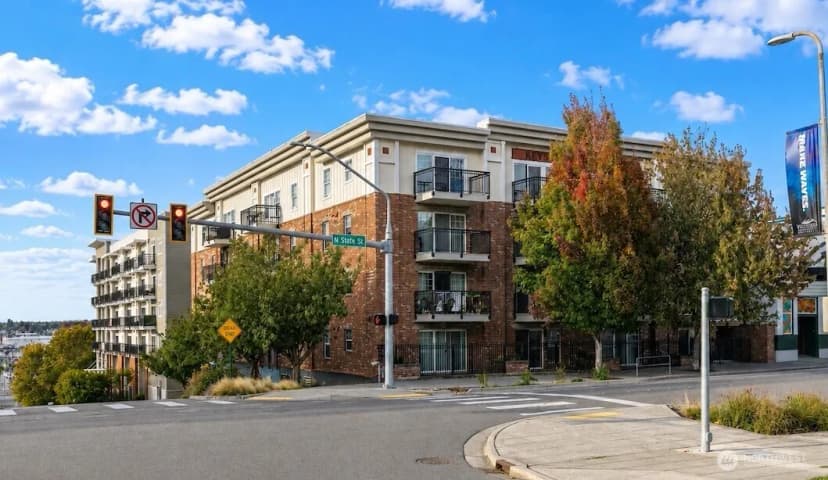 Property photo for 1001 N State Street #401, Bellingham