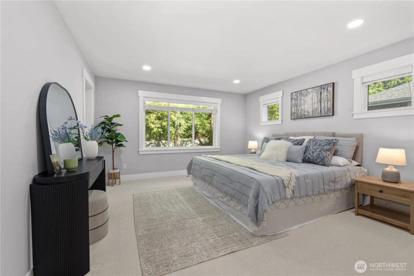 Property photo for 2424 108th Avenue Ne, Bellevue photo 25