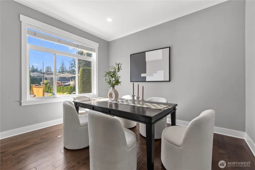Property photo for 2424 108th Avenue Ne, Bellevue photo 6