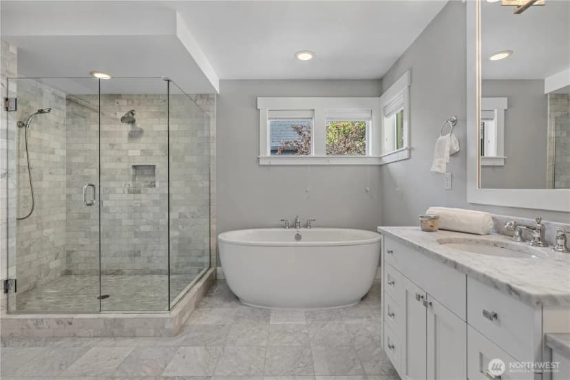 Property photo for 2424 108th Avenue Ne, Bellevue photo 29