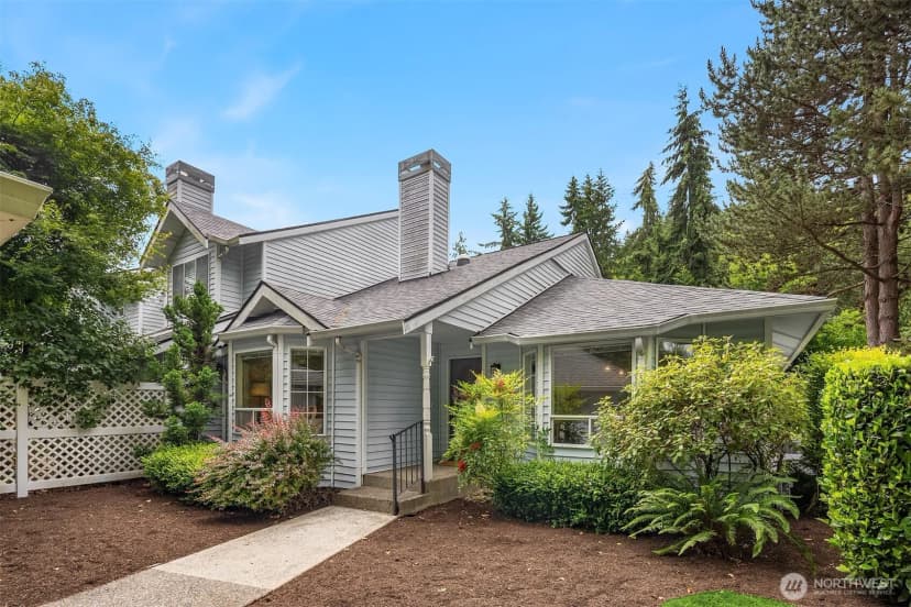 Property photo for 14301 Se 42nd Lane, Bellevue photo 2