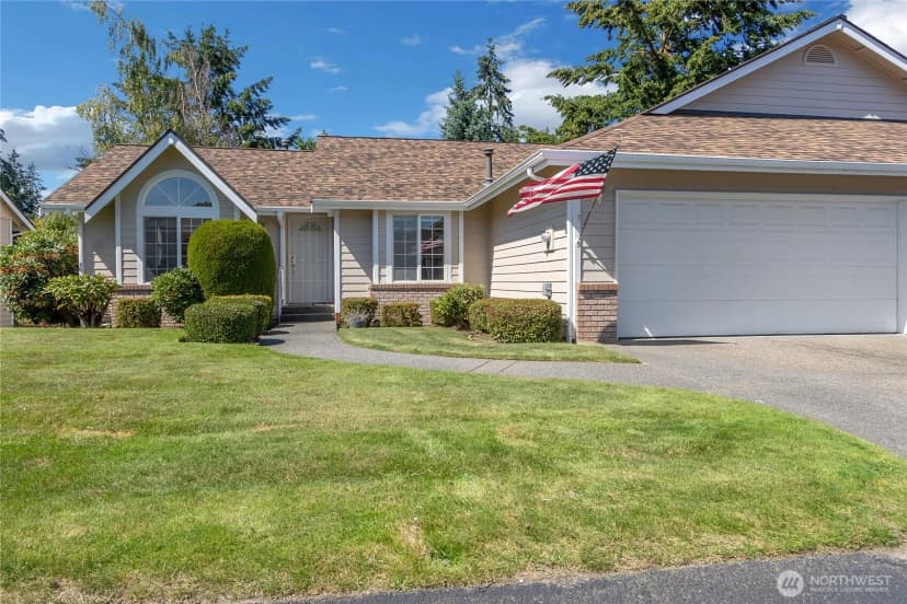 Property photo for 4 Lakewood Oaks Drive, Lakewood