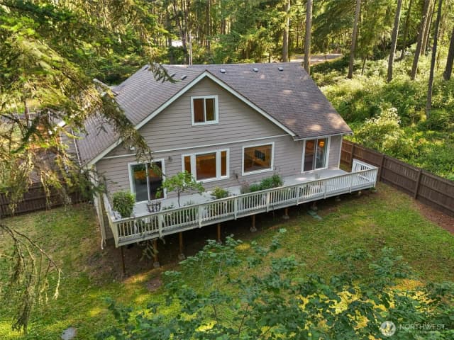 Property photo for 12012 Sound Drive, Anderson Island photo 4