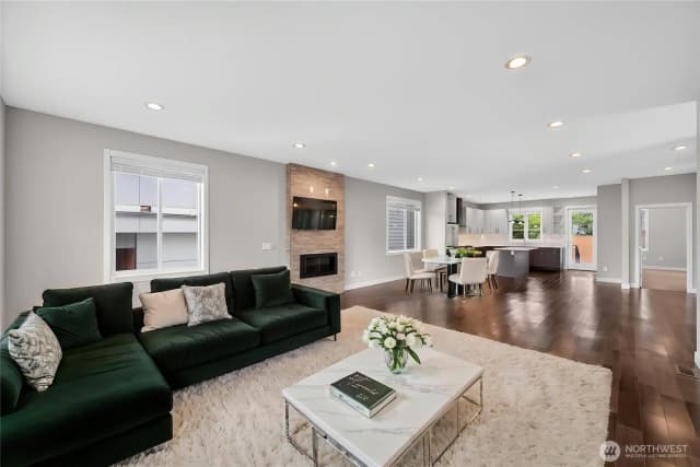 Property photo for 11838 79th Avenue S, Seattle photo 5