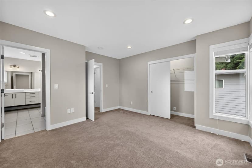 Property photo for 11838 79th Avenue S, Seattle photo 23