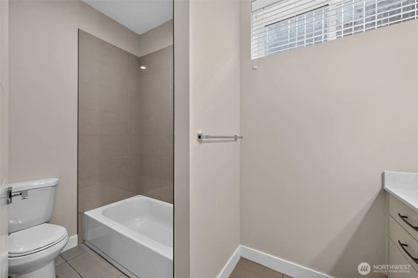 Property photo for 11838 79th Avenue S, Seattle photo 27