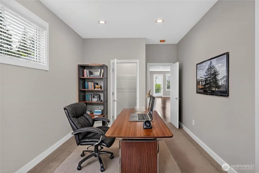 Property photo for 11838 79th Avenue S, Seattle photo 11