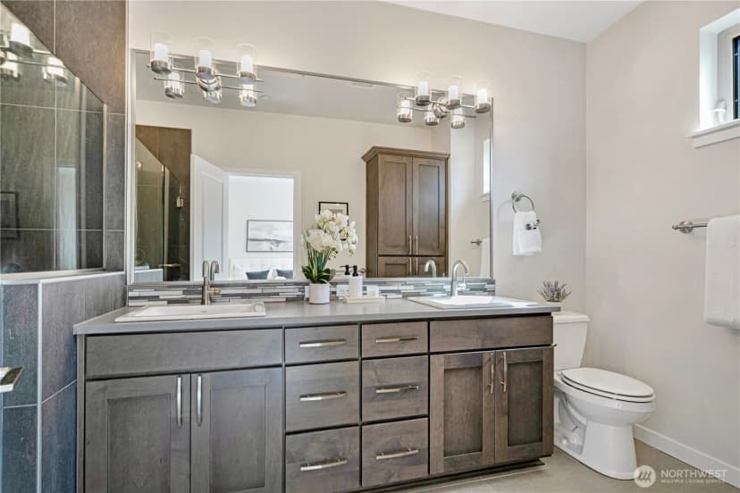 Property photo for 935 7th Avenue Ne #17.3, Issaquah photo 16