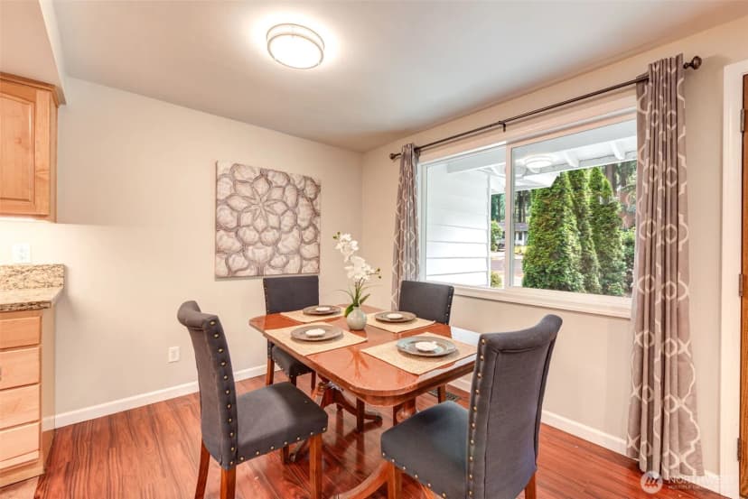 Property photo for 13530 Ne 78th Street, Redmond photo 12