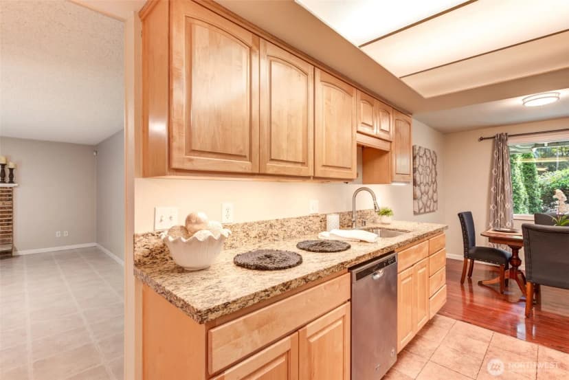 Property photo for 13530 Ne 78th Street, Redmond photo 16