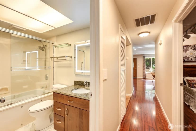Property photo for 13530 Ne 78th Street, Redmond photo 30
