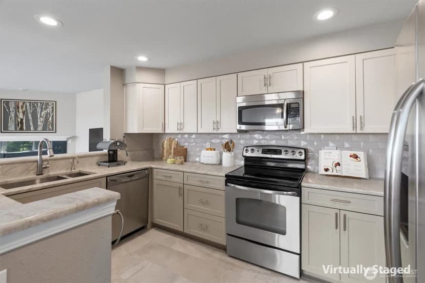 Property photo for 1564 Alki Avenue Sw #106, Seattle photo 9
