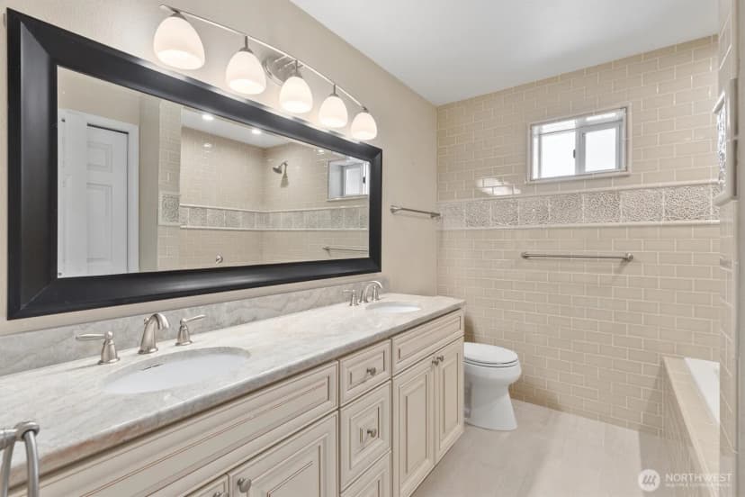 Property photo for 1564 Alki Avenue Sw #106, Seattle photo 30