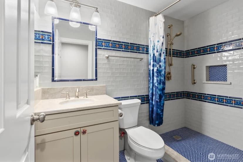 Property photo for 1564 Alki Avenue Sw #106, Seattle photo 31
