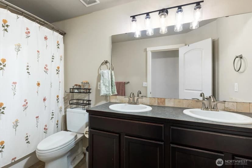 Property photo for 7828 229th Street E, Graham photo 29
