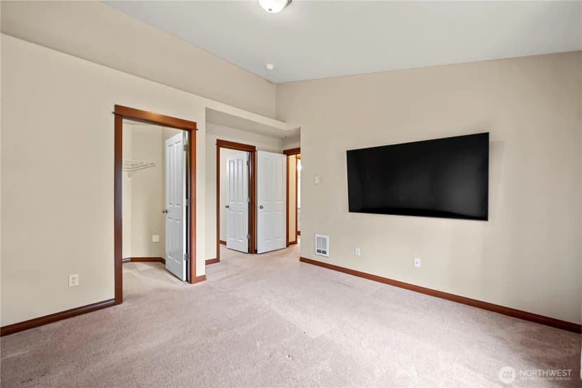 Property photo for 14611 50th Avenue Ne, Marysville photo 13