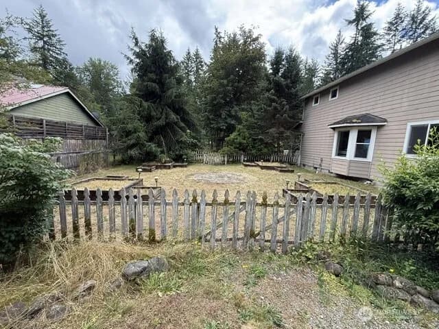 Property photo for 11315 384th Street E, Eatonville photo 3