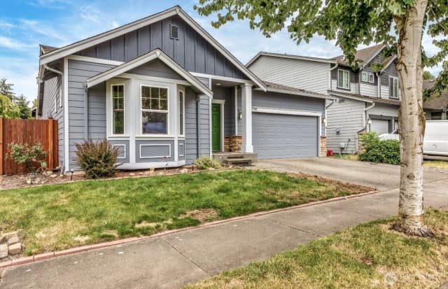 Property photo for 11703 55th Avenue Ne, Marysville photo 2