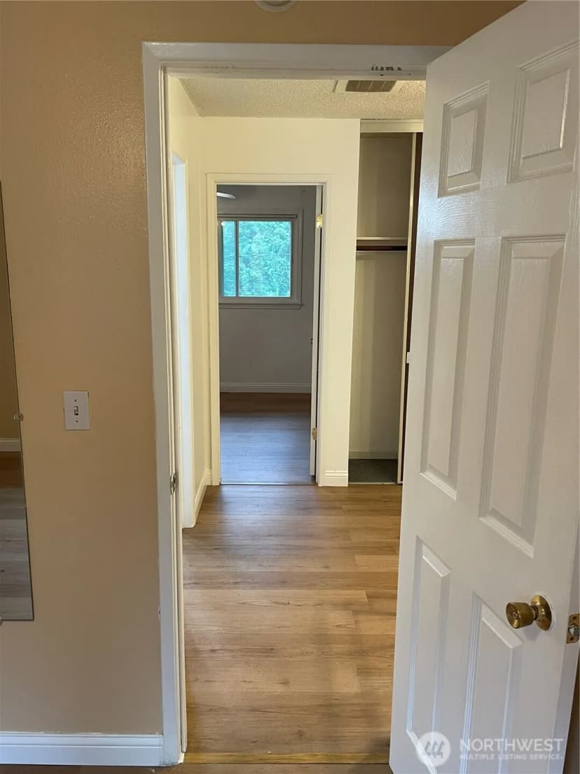 Property photo for 2305 S Pinebrook Lane, Des Moines photo 18