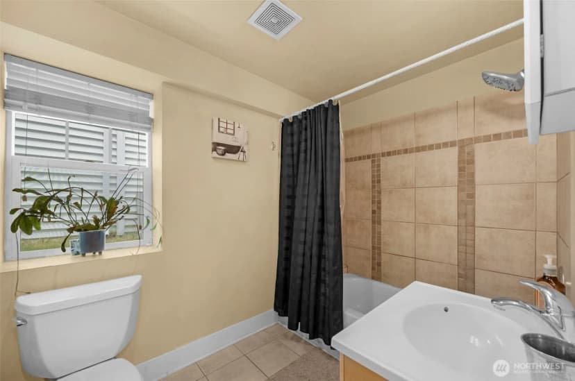 Property photo for 5615 S 2nd Avenue, Everett photo 31