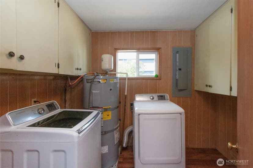 Property photo for 915 W 11th St, Port Angeles photo 14