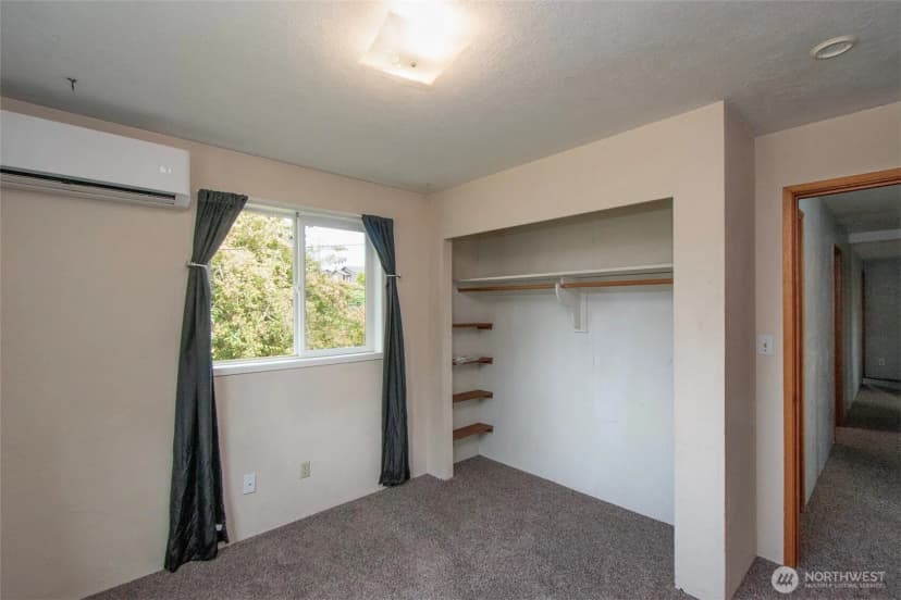 Property photo for 915 W 11th St, Port Angeles photo 12