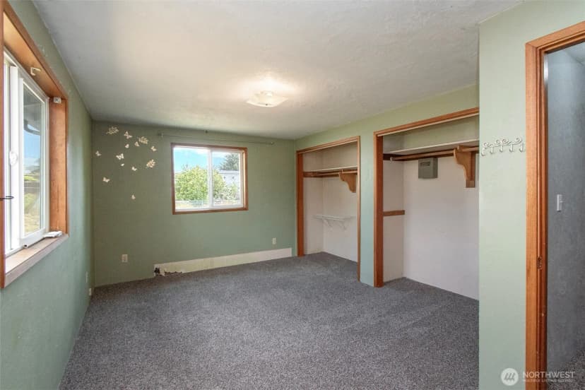 Property photo for 915 W 11th St, Port Angeles photo 17