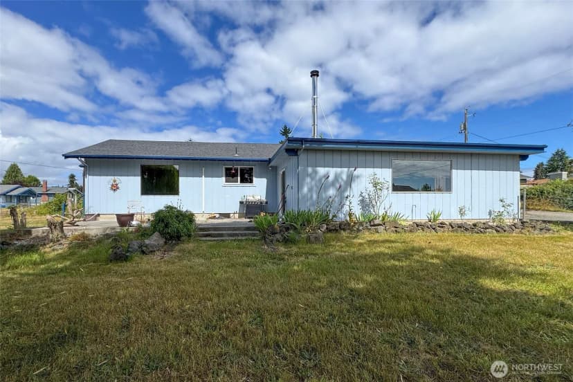 Property photo for 915 W 11th St, Port Angeles photo 31