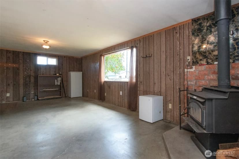 Property photo for 915 W 11th St, Port Angeles photo 22