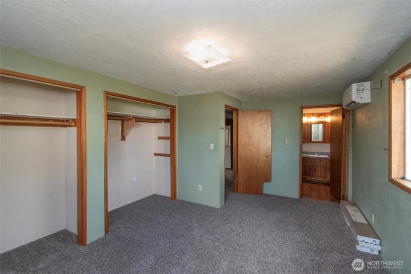 Property photo for 915 W 11th St, Port Angeles photo 18