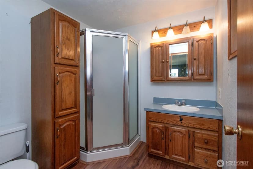 Property photo for 915 W 11th St, Port Angeles photo 19