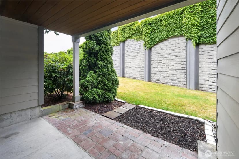 Property photo for 8033 118th Avenue Ne, Kirkland photo 28