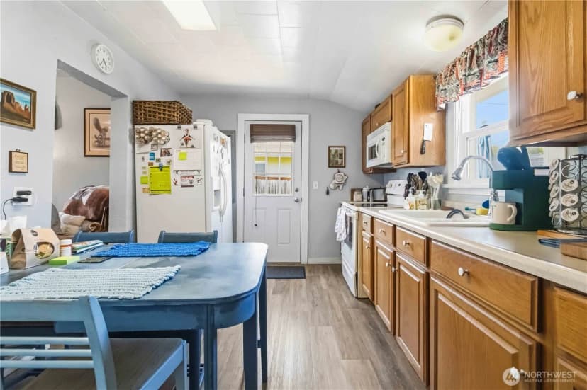 Property photo for 336 Sw 3rd Avenue, Castle Rock photo 18