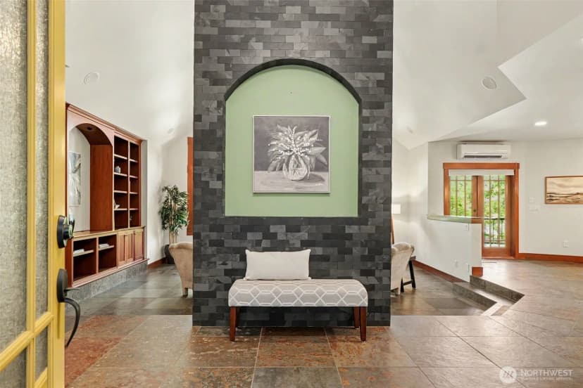 Property photo for 6501 215th Avenue Se, Snohomish photo 2
