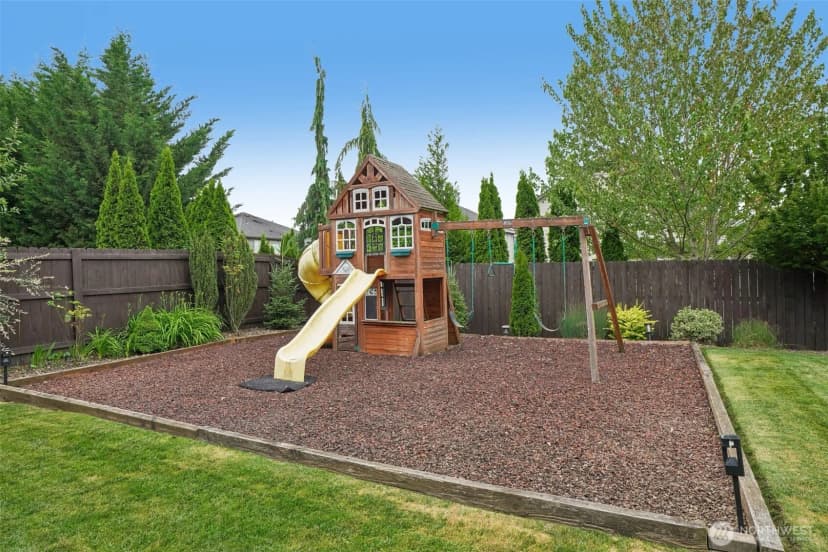 Property photo for 775 N 49 Avenue, Ridgefield photo 30