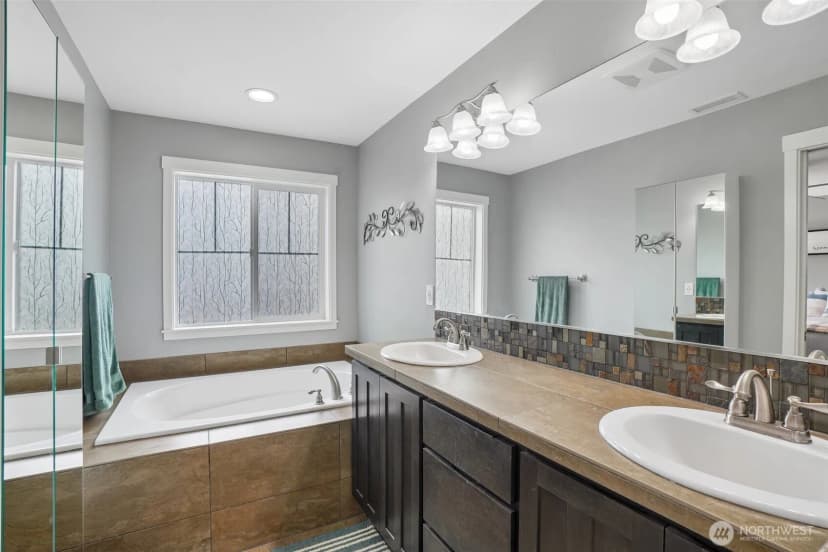 Property photo for 775 N 49 Avenue, Ridgefield photo 17