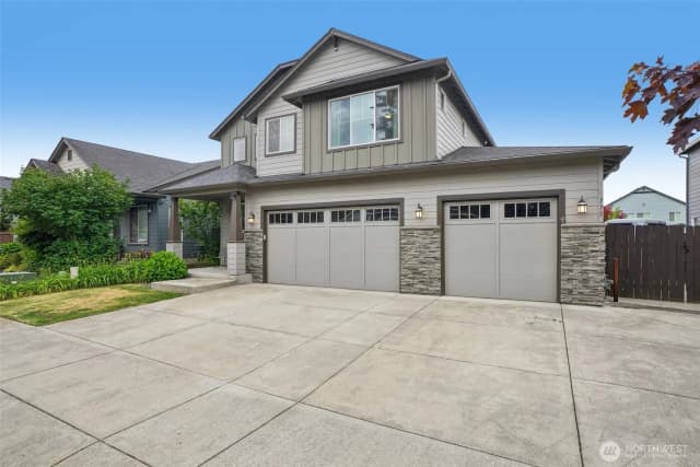 Property photo for 775 N 49 Avenue, Ridgefield