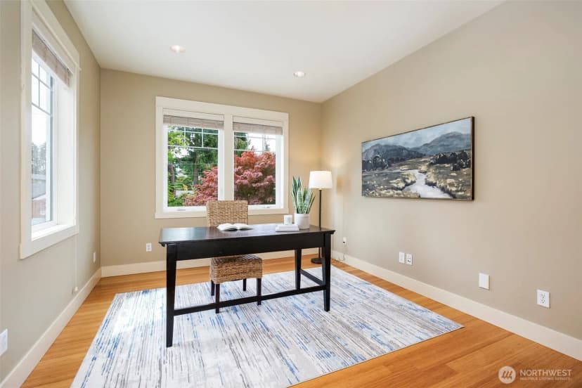 Property photo for 11034 Phinney Avenue N, Seattle photo 11