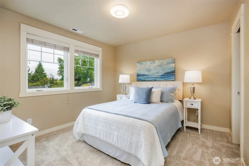 Property photo for 11034 Phinney Avenue N, Seattle photo 21