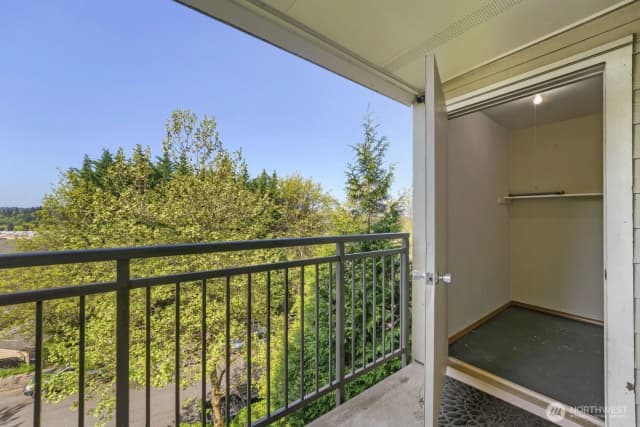 Property photo for 3811 130th Lane Se #c3, Bellevue photo 5