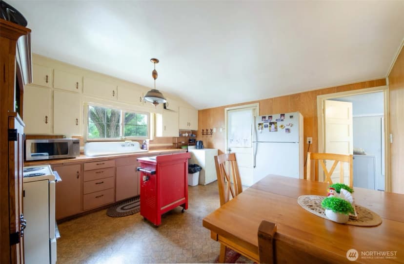 Property photo for 20327 Old Highway 99 Sw, Centralia photo 7