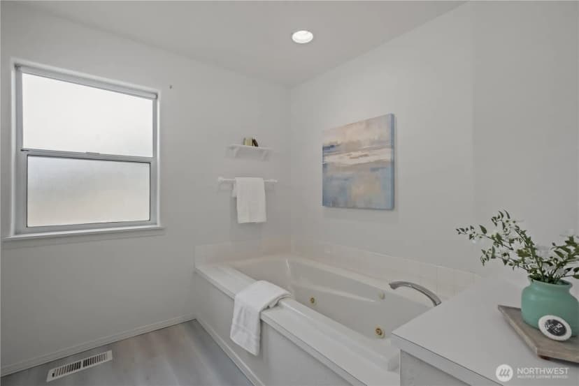 Property photo for 3531 Forest Drive Ne, Bremerton photo 26