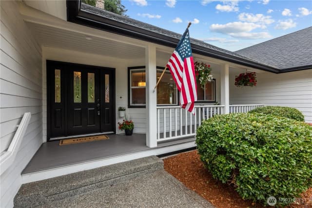 Property photo for 3531 Forest Drive Ne, Bremerton photo 3