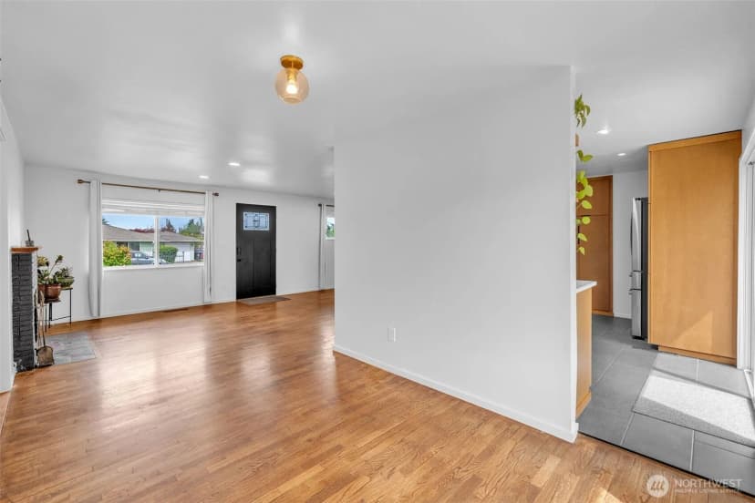 Property photo for 9101 Tacoma Avenue S, Tacoma photo 7