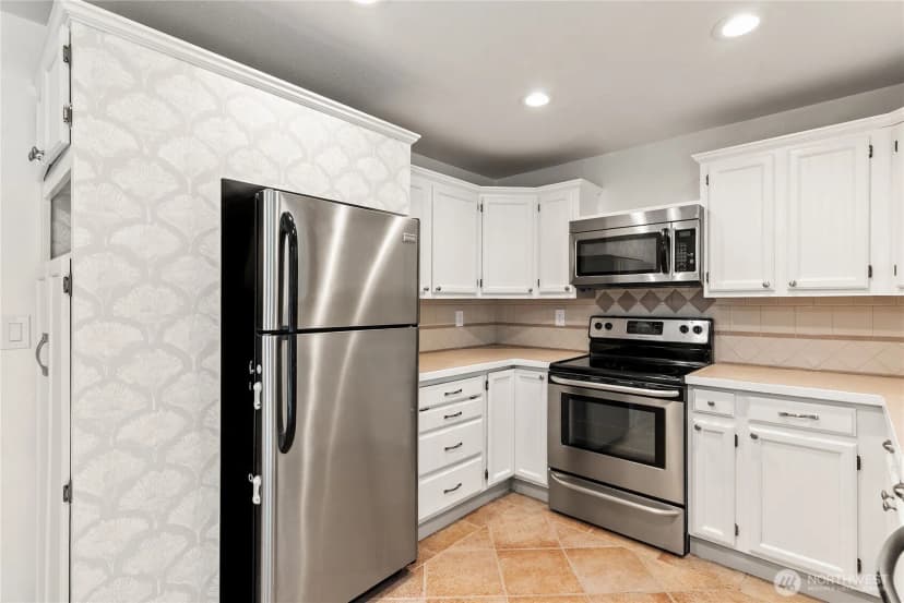 Property photo for 21508 122nd Street Court E, Bonney Lake photo 8