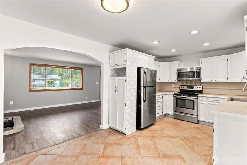Property photo for 21508 122nd Street Court E, Bonney Lake photo 12