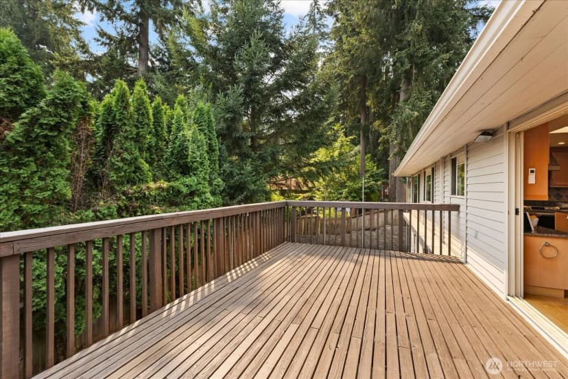 Property photo for 1704 154th Avenue Se, Bellevue photo 29