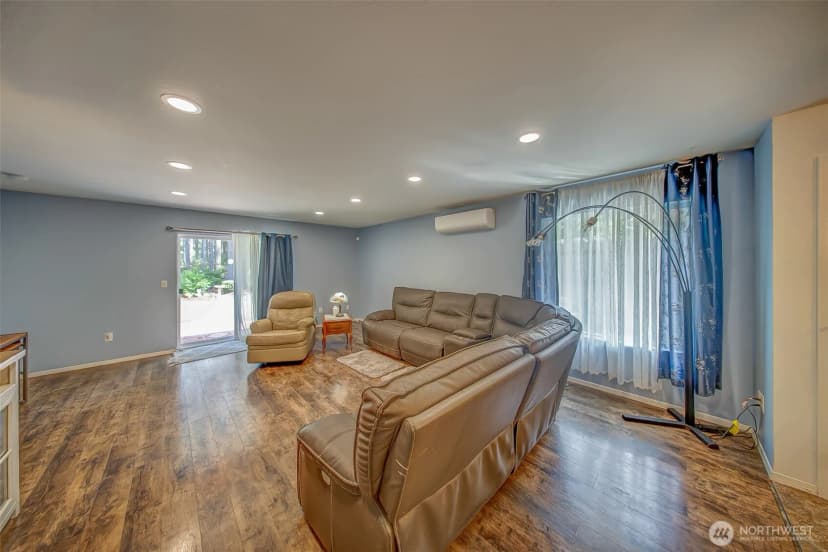 Property photo for 161 E Tenby Way, Shelton photo 25