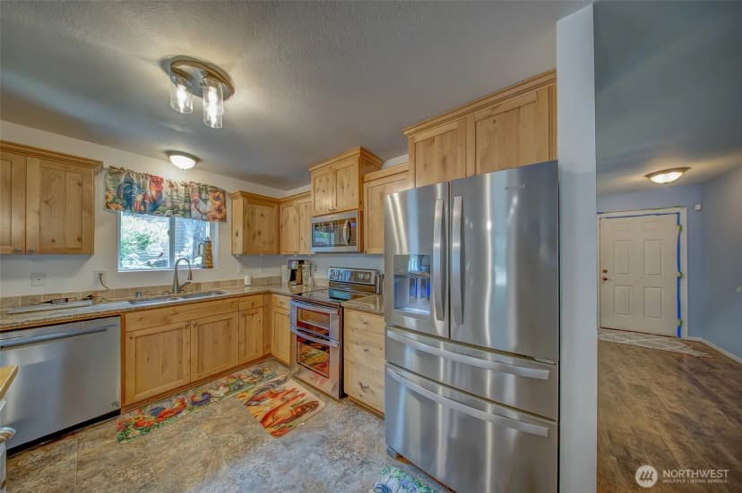 Property photo for 161 E Tenby Way, Shelton photo 18